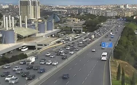 Bakının bir sıra yollarında tıxac yaranıb