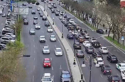 Bakıda 18 istiqamətdə tıxac müşahidə olunur