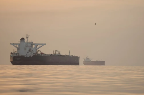 İraq Hörmüz boğazının bağlanmasına baxmayaraq neft ixracını davam etdirir