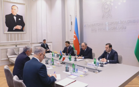 Baş Prokuror İran səfirini qəbul edib