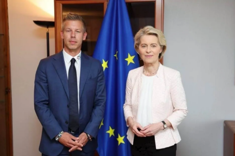 Fon der Lyayen və Madyar Macarıstan üçün 17 milyard avronun blokadadan çıxarılması ilə bağlı danışıqlar aparacaq