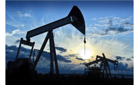 Azərbaycan nefti cüzi ucuzlaşıb