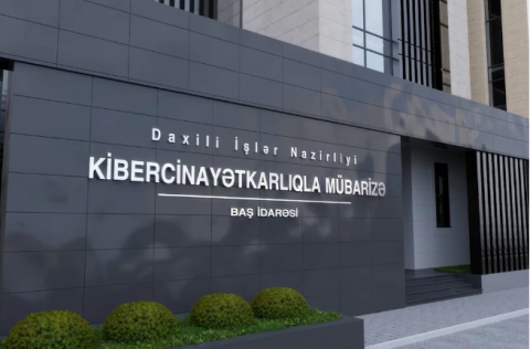Bankların adından kiberdələduzluq etməkdə şübhəli bilinən şəxslər saxlanılıb