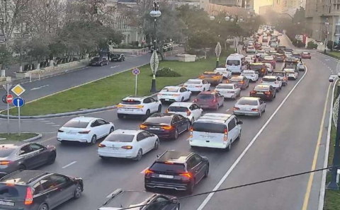Bakıda sıxlıq müşahidə olunan yollar açıqlanıb -