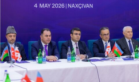 tarixin izi ilə” mövzusunda konfrans keçirilib