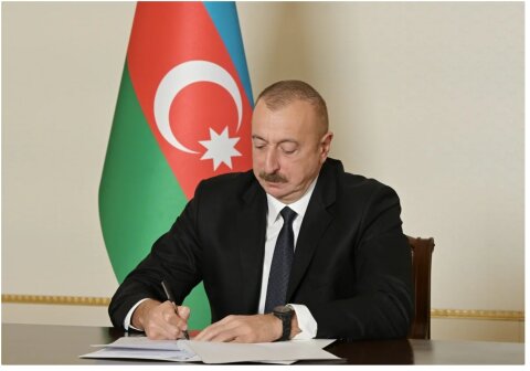 Bir qrup xalçaçı "Tərəqqi" medalı ilə təltif edilib -
