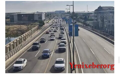 Bakının bir sıra yollarında tıxac yaranıb