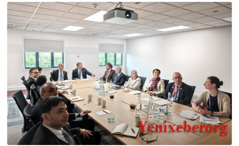 Emin Əmrullayev Britaniyanın Vorvik Universitetində olub